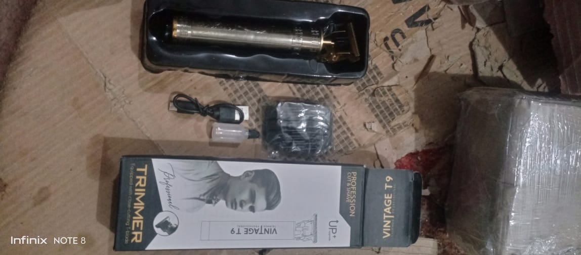 Vintage T9 Professional Trimmer โ Close-Cutting T-Blade Hair Clipper for Men - Metal Body - Image 6