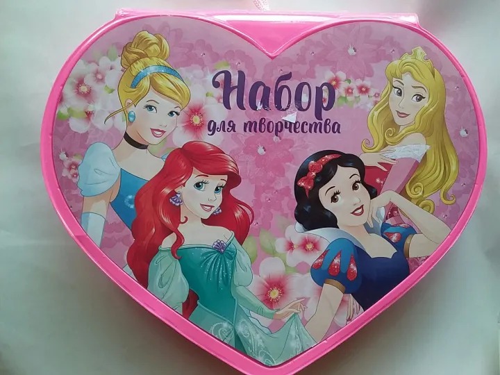 52 Pcs Heart Shape Colour Kit Painting Set For Kids With Crayons Markers And Art Accessories (Random Characters) - Image 6
