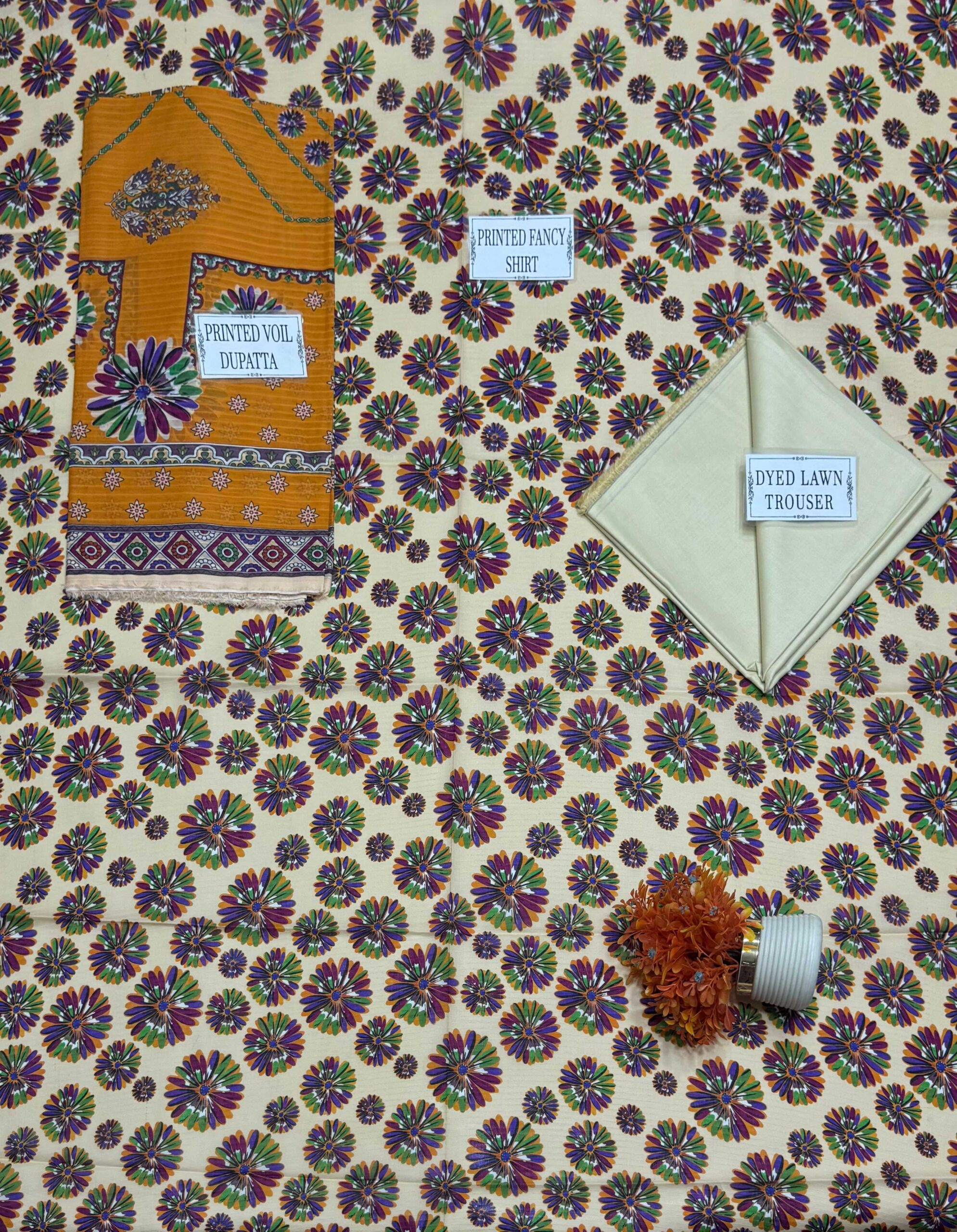 Bareeze Digital Classic 3 Piece Printed Lawn Suit โ Shirt, Voil Dupatta & Trouser - Image 3
