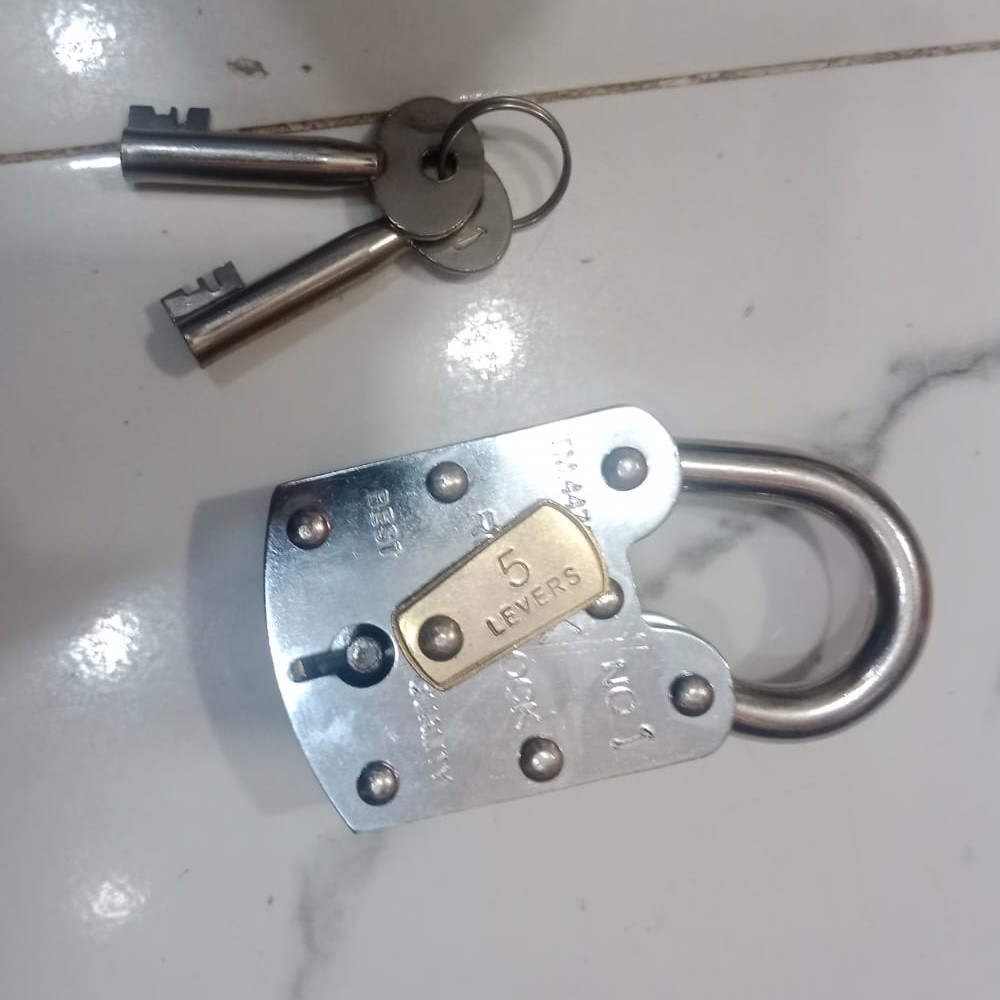 ARH 50mm Iron Padlock With 2 Keys 5 Lever Heavy Duty Security Lock - Tool Product Designed For Security And Daily Protection Routine - Image 4