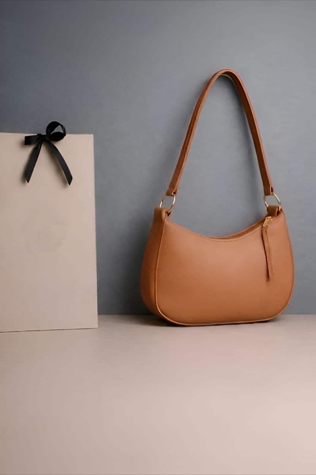 Women's Classic Zip Shoulder Bag | Sleek Everyday Carry - Image 3