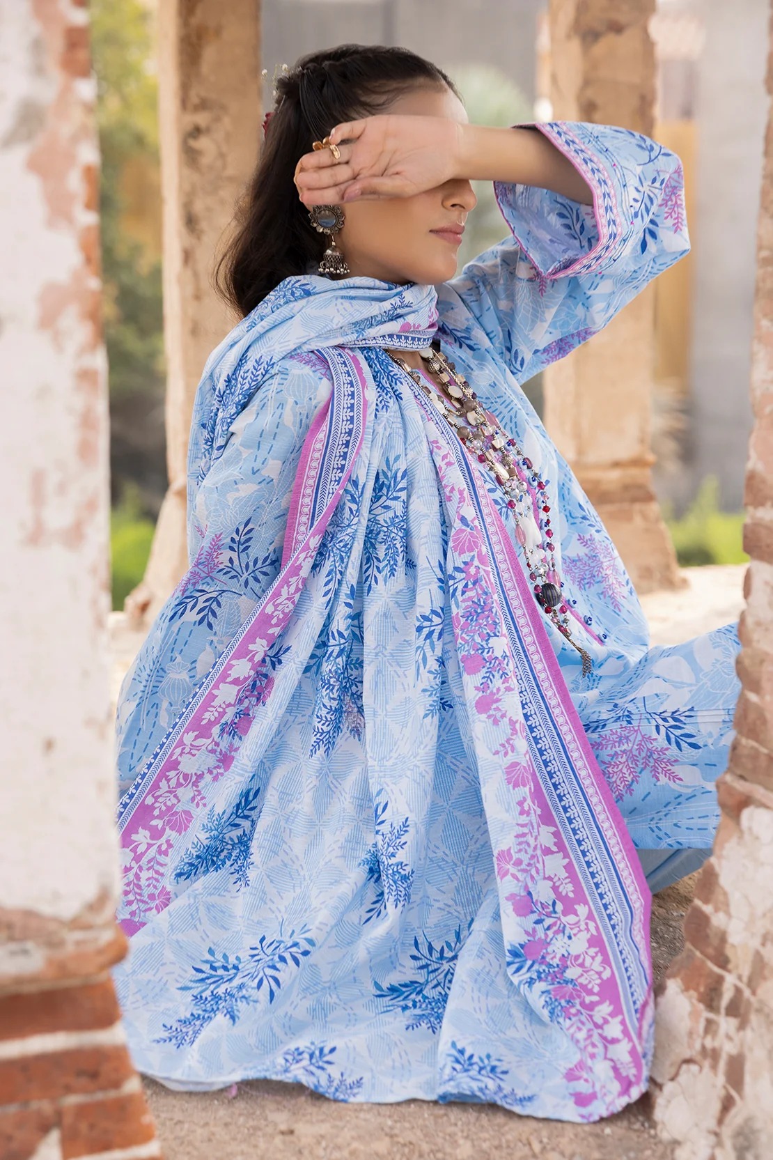 Unstitched Printed Warm Khaddar 3 Piece - Winter Apparel Accessory Designed For Cold Weather Styling And Daily Wardrobe Routine - Image 4