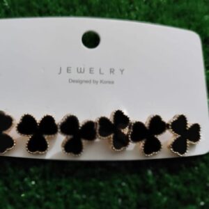 1 Pair Black Mini hearts trending earrings
