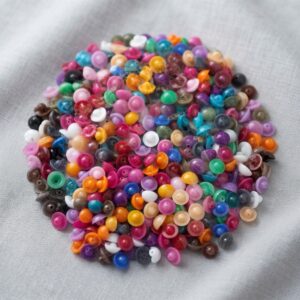 Ladies Fashion Buttons Assorted Multi Colours 500 Pcs Packet High Quality Perfect For Tailoring Embroidery And Craft Projects