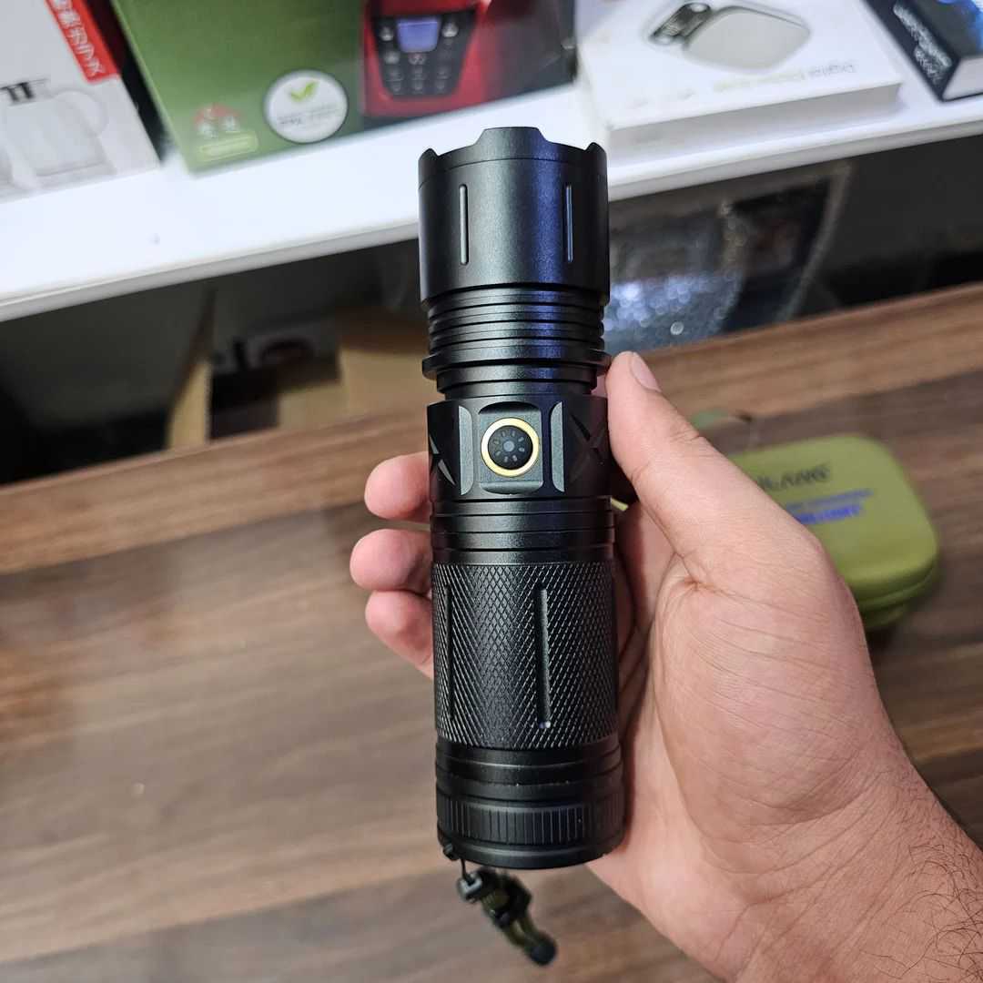 Ruilang P90 Tactical Flashlight Set - Lighting Device Designed For Illumination Purpose And Daily Lighting Routine - Image 4