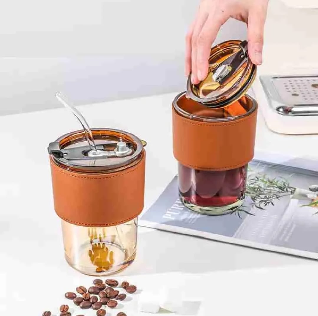 Reusable Coffee Mug with Straw โ Leakproof Lid & Heat-Resistant PU Leather Sleeve for Hot & Cold Drinks (300ml) - Image 4